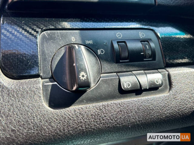 Серый БМВ 320, объемом двигателя 2 л и пробегом 474 тыс. км за 6900 $, фото 9 на Automoto.ua