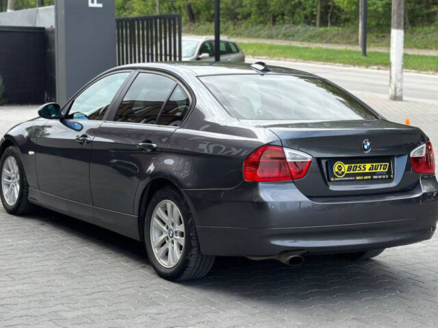Серый БМВ 320, объемом двигателя 2 л и пробегом 235 тыс. км за 6900 $, фото 3 на Automoto.ua