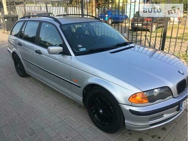 Сірий БМВ 320, об'ємом двигуна 2 л та пробігом 350 тис. км за 3250 $, фото 1 на Automoto.ua