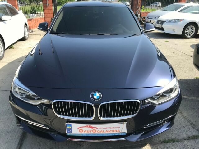 Синій БМВ 320, об'ємом двигуна 2 л та пробігом 124 тис. км за 15999 $, фото 1 на Automoto.ua
