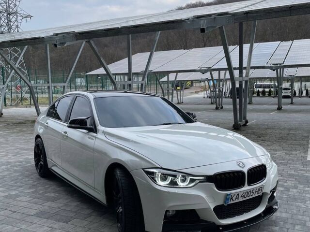 Белый БМВ 320и, объемом двигателя 2 л и пробегом 0 тыс. км за 13800 $, фото 4 на Automoto.ua