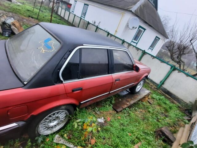 Красный БМВ 324, объемом двигателя 2.4 л и пробегом 205 тыс. км за 473 $, фото 4 на Automoto.ua