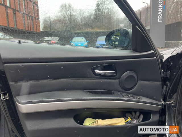 Черный БМВ 325, объемом двигателя 3 л и пробегом 327 тыс. км за 7800 $, фото 6 на Automoto.ua