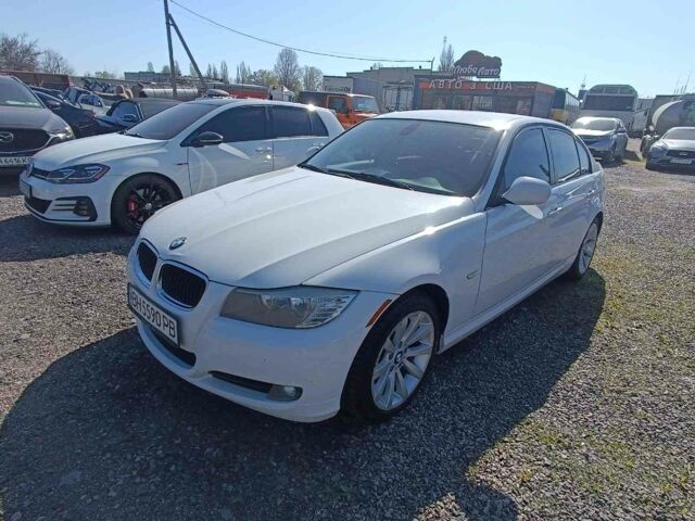 Белый БМВ 328, объемом двигателя 3 л и пробегом 282 тыс. км за 9300 $, фото 15 на Automoto.ua
