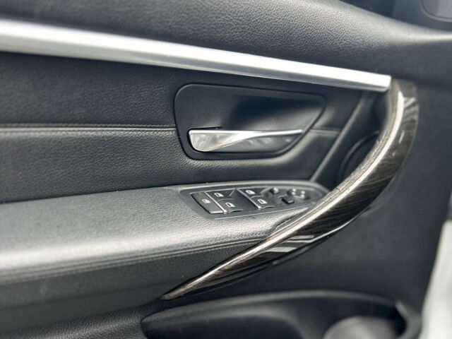 Серый БМВ 328, объемом двигателя 2 л и пробегом 160 тыс. км за 18500 $, фото 6 на Automoto.ua