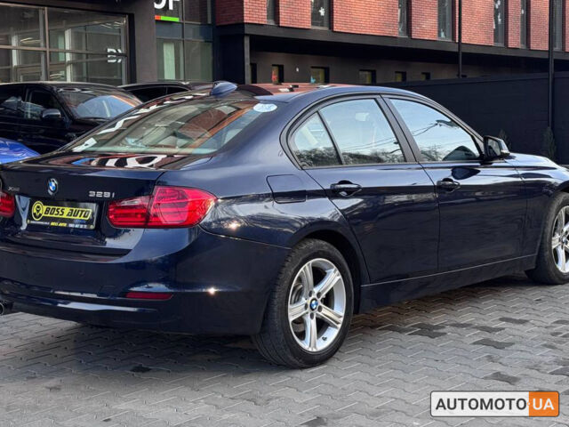 Синий БМВ 328, объемом двигателя 2 л и пробегом 146 тыс. км за 12900 $, фото 5 на Automoto.ua