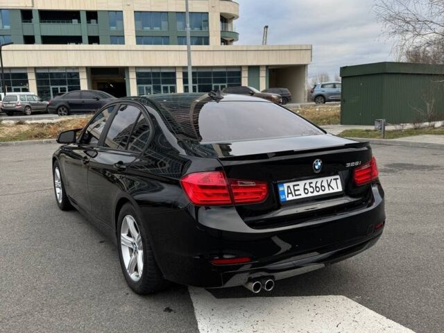Черный БМВ 328i, объемом двигателя 2 л и пробегом 0 тыс. км за 9900 $, фото 5 на Automoto.ua