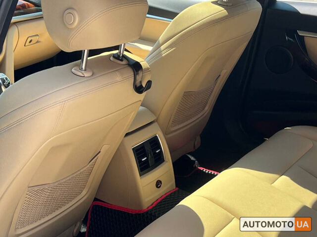 Черный БМВ 330, объемом двигателя 2 л и пробегом 55 тыс. км за 24500 $, фото 18 на Automoto.ua