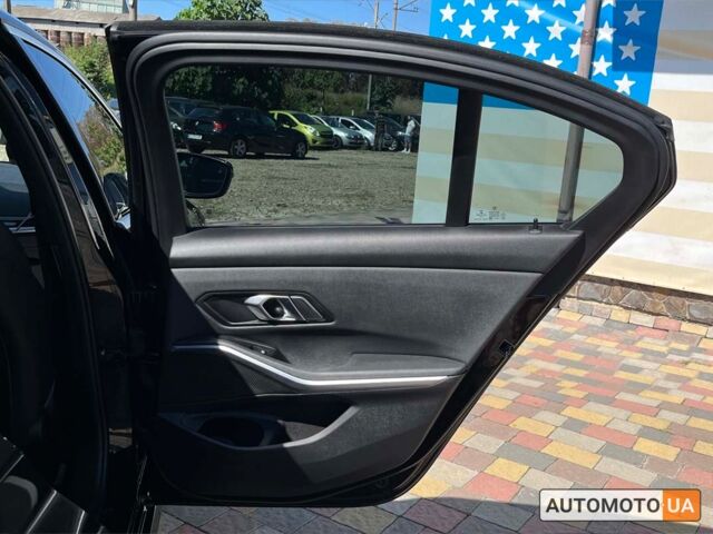 Черный БМВ 330, объемом двигателя 2 л и пробегом 140 тыс. км за 30000 $, фото 20 на Automoto.ua