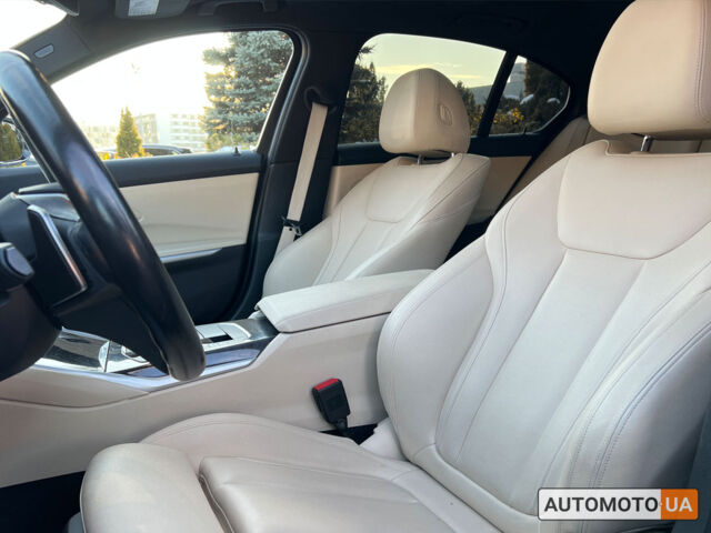 Синій БМВ 330, об'ємом двигуна 2 л та пробігом 29 тис. км за 27700 $, фото 17 на Automoto.ua