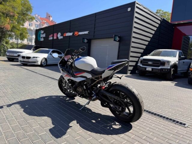 БМВ 3302, об'ємом двигуна 1 л та пробігом 0 тис. км за 23999 $, фото 3 на Automoto.ua