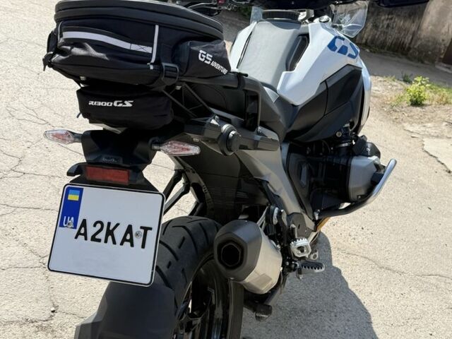БМВ 3302, объемом двигателя 1.3 л и пробегом 0 тыс. км за 9300 $, фото 2 на Automoto.ua