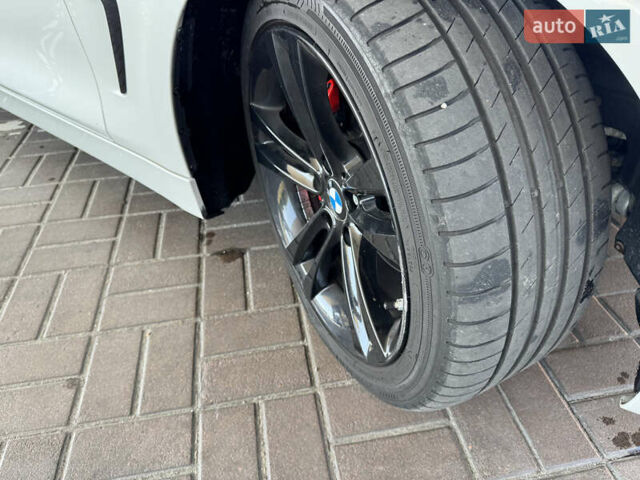 Белый БМВ 4 Серия, объемом двигателя 2 л и пробегом 178 тыс. км за 15350 $, фото 50 на Automoto.ua