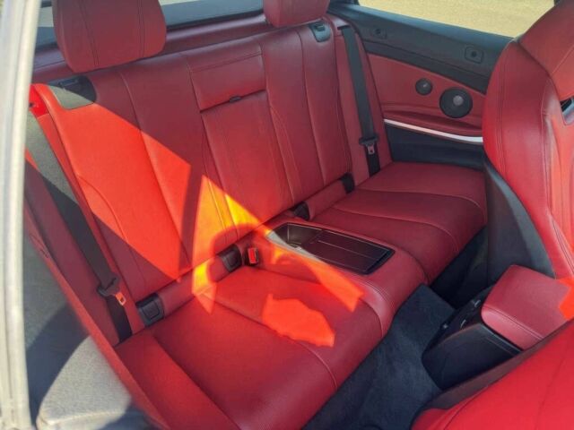 Белый БМВ 4 Серия, объемом двигателя 3 л и пробегом 35 тыс. км за 12500 $, фото 11 на Automoto.ua