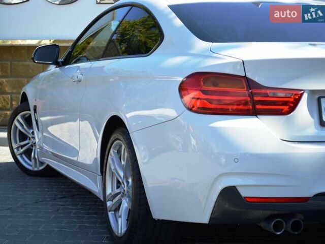Белый БМВ 4 Серия, объемом двигателя 2 л и пробегом 134 тыс. км за 18999 $, фото 13 на Automoto.ua