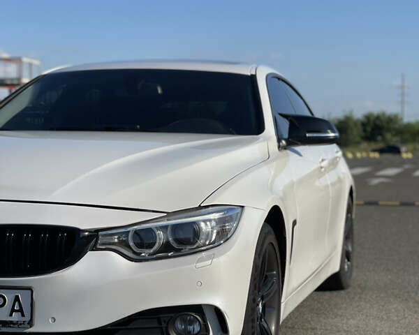 Белый БМВ 4 Серия, объемом двигателя 2 л и пробегом 218 тыс. км за 13900 $, фото 6 на Automoto.ua