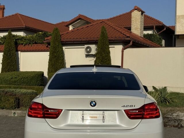 Белый БМВ 4 Серия, объемом двигателя 2 л и пробегом 190 тыс. км за 14500 $, фото 6 на Automoto.ua