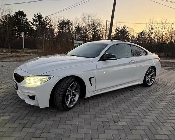 Белый БМВ 4 Серия, объемом двигателя 2 л и пробегом 235 тыс. км за 14500 $, фото 11 на Automoto.ua