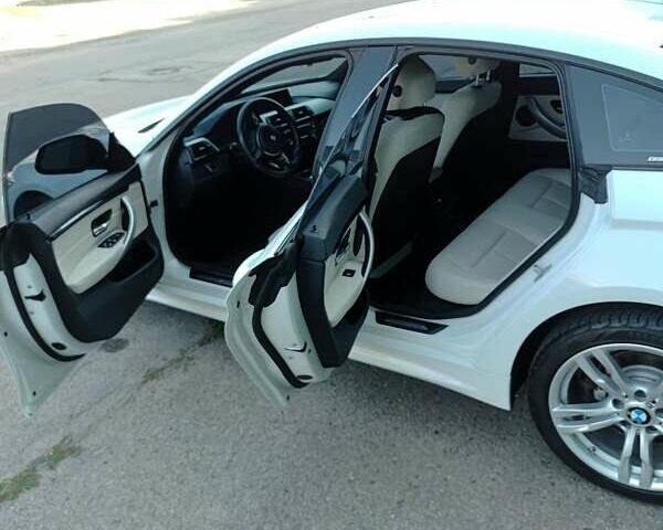 Белый БМВ 4 Серия, объемом двигателя 2 л и пробегом 302 тыс. км за 15500 $, фото 50 на Automoto.ua