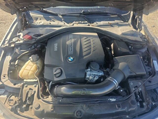 Білий БМВ 4 Серія, об'ємом двигуна 3 л та пробігом 75 тис. км за 4000 $, фото 6 на Automoto.ua