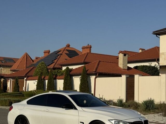 Белый БМВ 4 Серия, объемом двигателя 2 л и пробегом 190 тыс. км за 14500 $, фото 3 на Automoto.ua