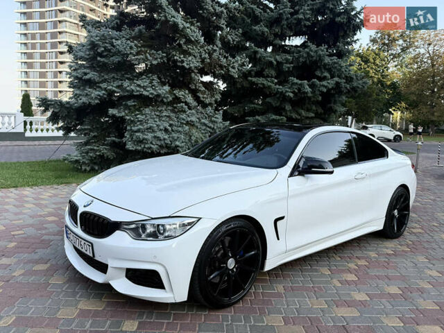 Білий БМВ 4 Серія, об'ємом двигуна 2 л та пробігом 120 тис. км за 18000 $, фото 5 на Automoto.ua