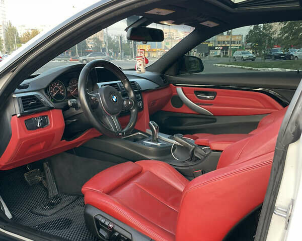 Білий БМВ 4 Серія, об'ємом двигуна 2 л та пробігом 120 тис. км за 21499 $, фото 6 на Automoto.ua