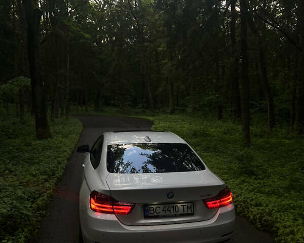 Белый БМВ 4 Серия, объемом двигателя 2 л и пробегом 110 тыс. км за 20000 $, фото 1 на Automoto.ua