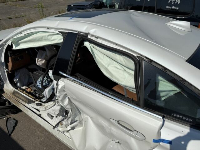 Белый БМВ 4 Серия, объемом двигателя 2 л и пробегом 138 тыс. км за 6000 $, фото 5 на Automoto.ua