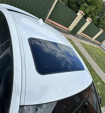 Белый БМВ 4 Серия, объемом двигателя 2 л и пробегом 180 тыс. км за 16500 $, фото 17 на Automoto.ua