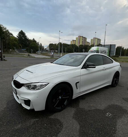 Белый БМВ 4 Серия, объемом двигателя 2 л и пробегом 210 тыс. км за 21900 $, фото 16 на Automoto.ua
