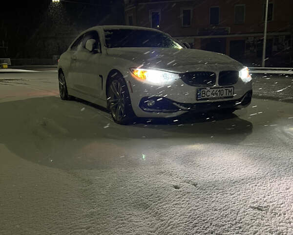 Белый БМВ 4 Серия, объемом двигателя 2 л и пробегом 110 тыс. км за 20000 $, фото 4 на Automoto.ua