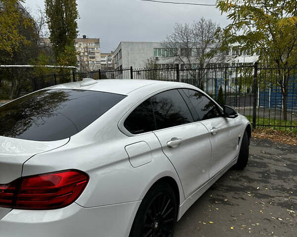 Белый БМВ 4 Серия, объемом двигателя 2 л и пробегом 192 тыс. км за 19950 $, фото 9 на Automoto.ua