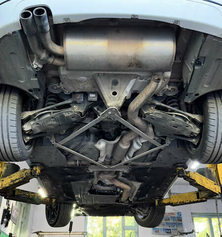 Белый БМВ 4 Серия, объемом двигателя 2 л и пробегом 180 тыс. км за 16500 $, фото 24 на Automoto.ua