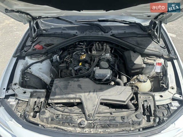 Білий БМВ 4 Серія, об'ємом двигуна 2 л та пробігом 150 тис. км за 20500 $, фото 76 на Automoto.ua