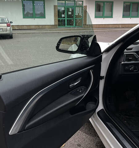 Белый БМВ 4 Серия, объемом двигателя 2 л и пробегом 210 тыс. км за 21900 $, фото 32 на Automoto.ua