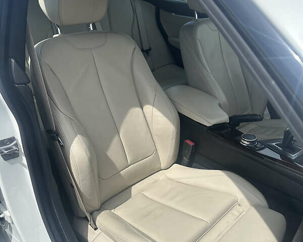 Білий БМВ 4 Серія, об'ємом двигуна 2 л та пробігом 150 тис. км за 20500 $, фото 36 на Automoto.ua