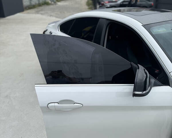 Белый БМВ 4 Серия, объемом двигателя 2 л и пробегом 135 тыс. км за 18500 $, фото 5 на Automoto.ua