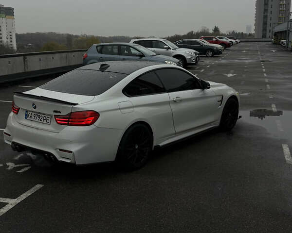 Белый БМВ 4 Серия, объемом двигателя 3 л и пробегом 238 тыс. км за 19999 $, фото 5 на Automoto.ua