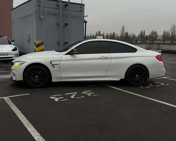 Белый БМВ 4 Серия, объемом двигателя 3 л и пробегом 238 тыс. км за 19999 $, фото 1 на Automoto.ua