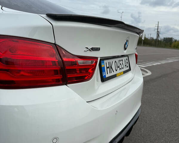 Белый БМВ 4 Серия, объемом двигателя 2 л и пробегом 151 тыс. км за 18300 $, фото 10 на Automoto.ua