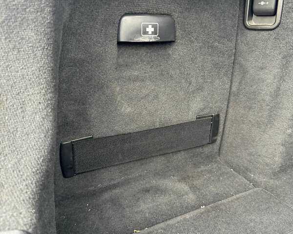 Белый БМВ 4 Серия, объемом двигателя 2 л и пробегом 151 тыс. км за 18300 $, фото 30 на Automoto.ua