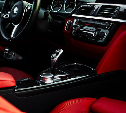 Белый БМВ 4 Серия, объемом двигателя 2 л и пробегом 141 тыс. км за 23000 $, фото 13 на Automoto.ua