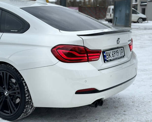 Белый БМВ 4 Серия, объемом двигателя 2 л и пробегом 155 тыс. км за 18000 $, фото 7 на Automoto.ua