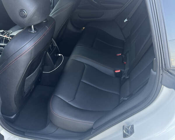 Белый БМВ 4 Серия, объемом двигателя 2 л и пробегом 145 тыс. км за 23900 $, фото 14 на Automoto.ua