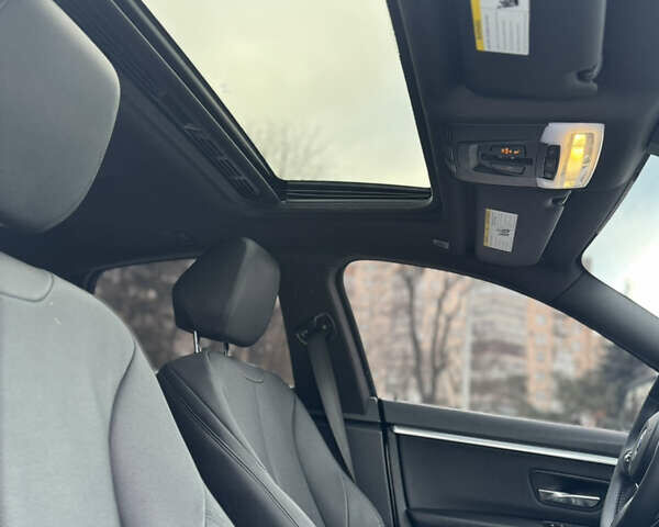 Белый БМВ 4 Серия, объемом двигателя 2 л и пробегом 155 тыс. км за 18000 $, фото 10 на Automoto.ua