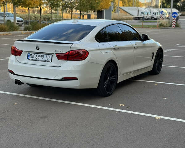 Белый БМВ 4 Серия, объемом двигателя 2 л и пробегом 152 тыс. км за 18550 $, фото 6 на Automoto.ua