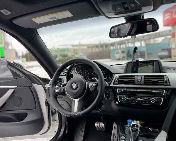 Белый БМВ 4 Серия, объемом двигателя 2 л и пробегом 155 тыс. км за 18000 $, фото 11 на Automoto.ua