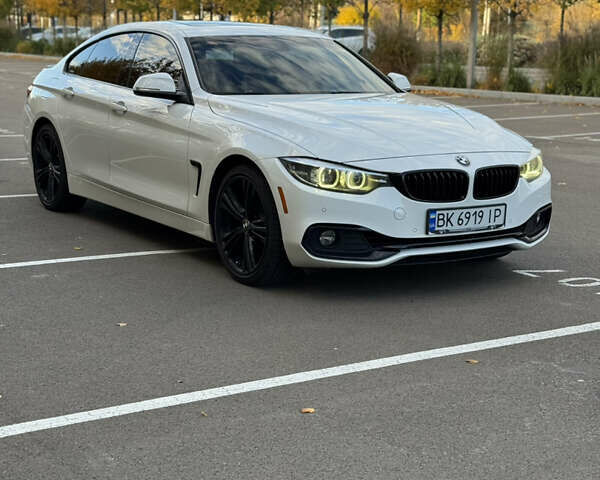 Белый БМВ 4 Серия, объемом двигателя 2 л и пробегом 152 тыс. км за 18550 $, фото 2 на Automoto.ua