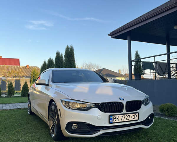 Білий БМВ 4 Серія, об'ємом двигуна 2 л та пробігом 98 тис. км за 21000 $, фото 3 на Automoto.ua